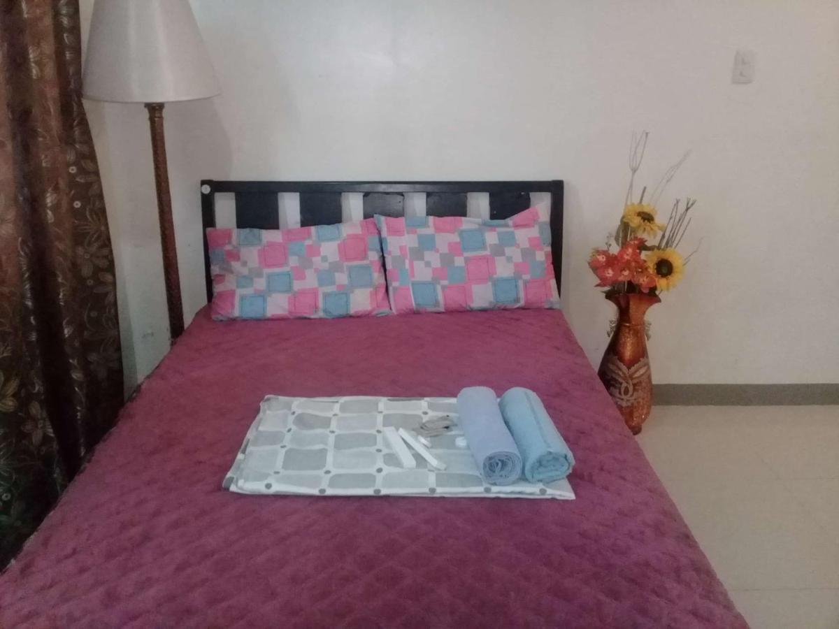 Ekonumi Rooms At Moonwalk Paranaque Paranaque City Zewnętrze zdjęcie