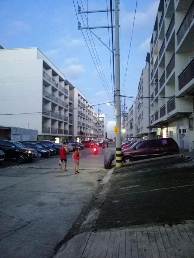Ekonumi Rooms At Moonwalk Paranaque Paranaque City Zewnętrze zdjęcie